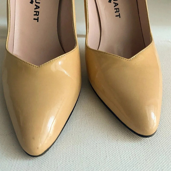 Vintage Jill Stuart Nude Patent LEather Pointy Toe  Classic Heels 8M - Picture 14 of 14